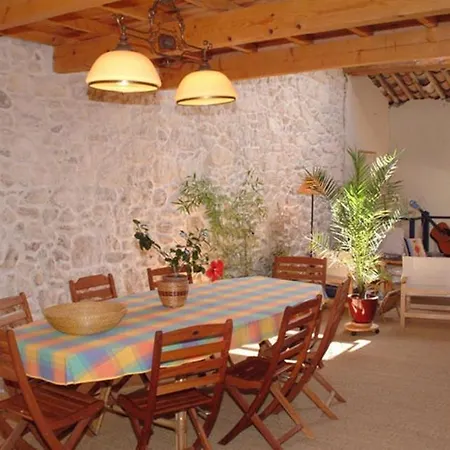 Bed & Breakfast La Maison Des Iles Roquefort-des-Corbières